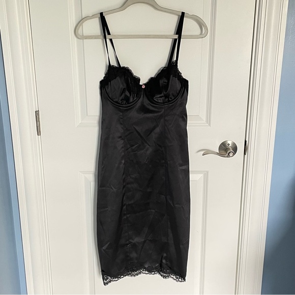 New! Victoria’s Secret wicked satin lace trim midi dress black 47420 - Picture 2 of 13